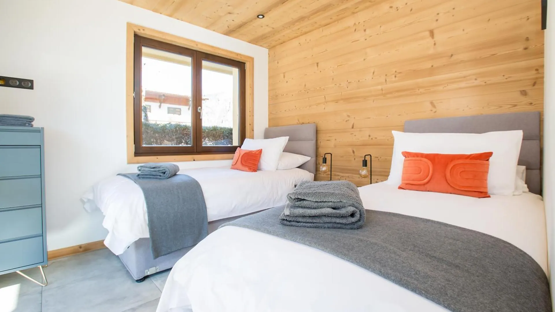 Contemporary 2 Bed Apartment In Central Morzine