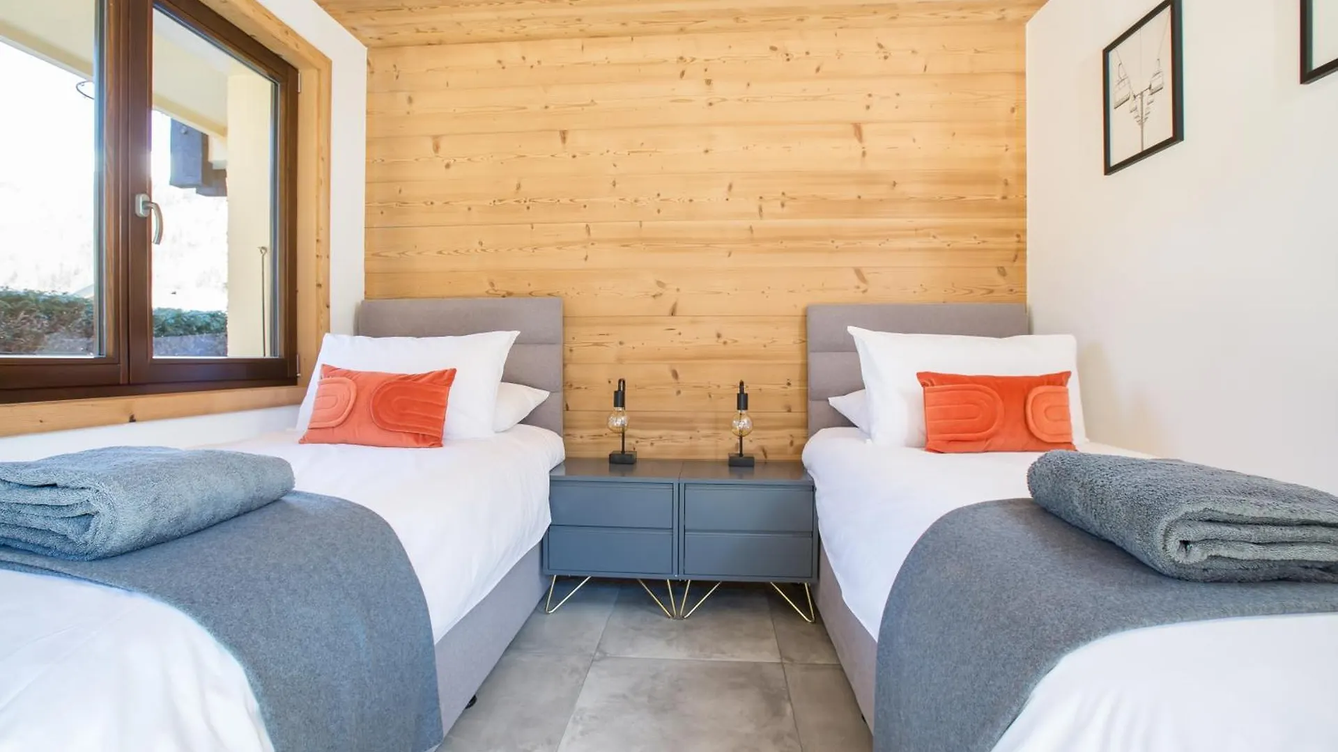 Contemporary 2 Bed Apartment In Central Morzine 0*,